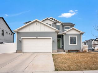 7877 N Bur Oak Dr, Eagle Mountain, UT 84005