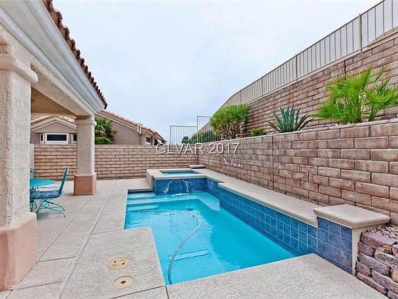 4th image of 3033 Treesdale Dr