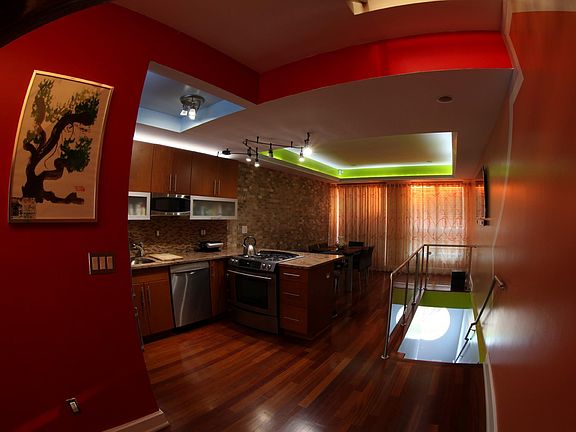 4th image of 3138 Emmons Ave