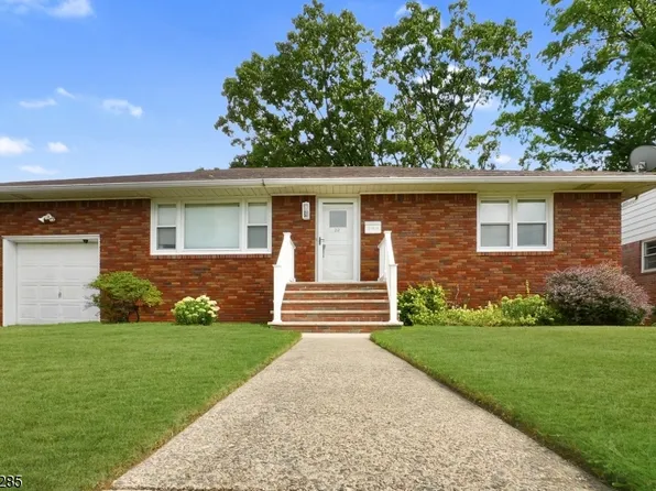 22 Lois Ave, Clifton City, NJ 07014
