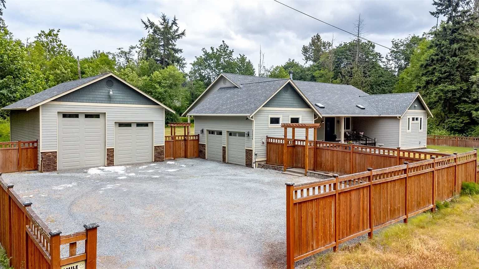 35604 Military Road S photo 1
