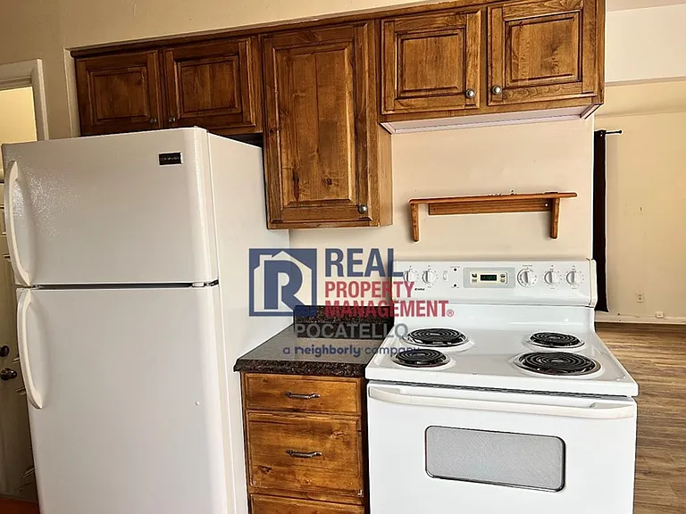 1154 W Eldredge Rd — Photo 6
