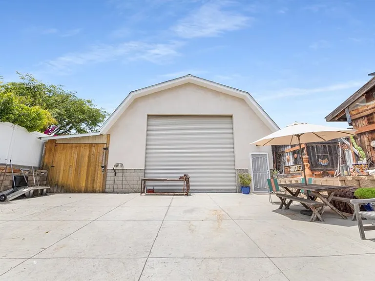 2102 Deerpark Dr — Photo 45
