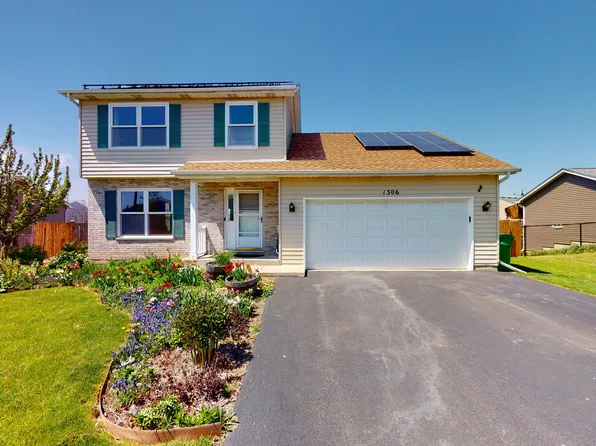1306 Butterfield Ln, Zion, IL 60099