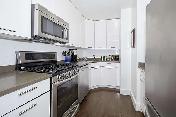 Rented by PocketBroker Inc | media 4