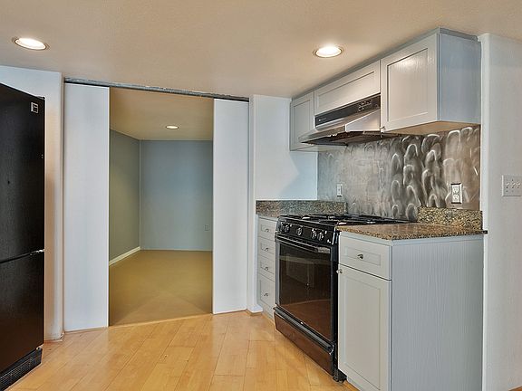 3rd image of 346 1st St APT 102