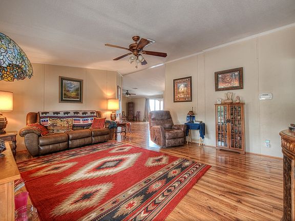2nd image of 523 Mountain Dr