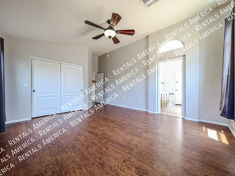 51 W Hereford Dr — Photo 22