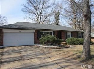 25 Colchester Dr, Saint Louis, MO