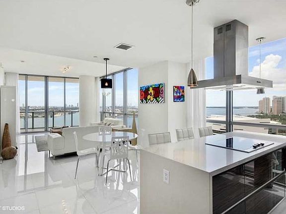 2nd image of 1100 Biscayne Blvd Unit 2401