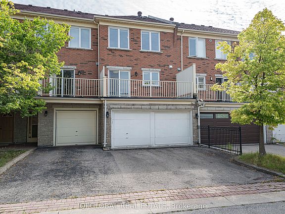 2nd image of 30 Pond Dr