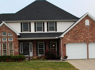 1710 W Meadowlark Dr, Pontiac, IL 61764