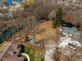 4339 Bluebird Dr, Commerce Township, MI 48382