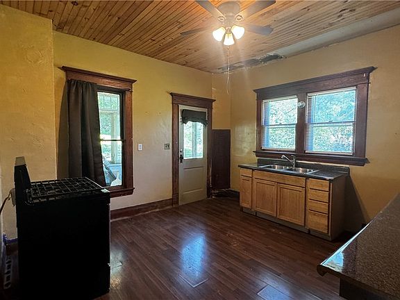 5th image of 1008 South Ave