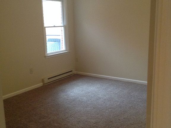 4th image of 237 Winding Oak Dr
