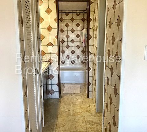 2nd image of 2304 S Cypress Bend Dr APT 712
