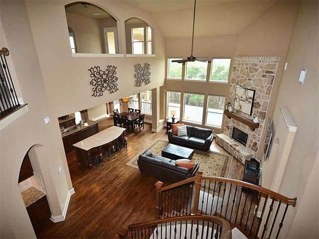 8099363_4