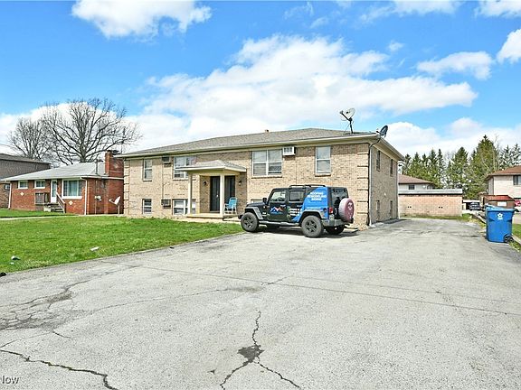 3rd image of 840 Moyer Ave