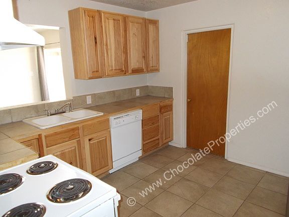 3rd image of 1020 La Poblana Rd NW