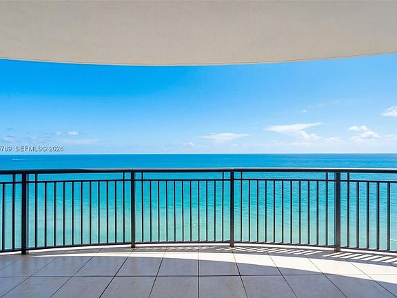 3rd image of 17375 Collins Ave #2501
