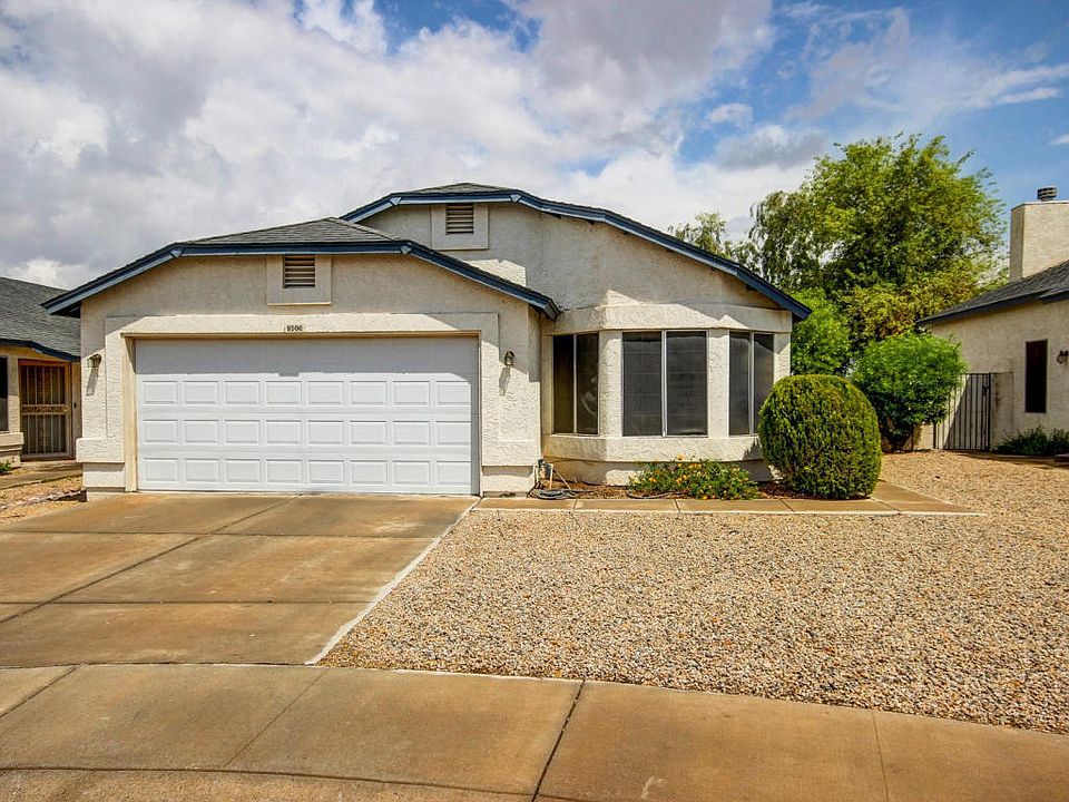 1st image of 8506 W Country Gables Dr