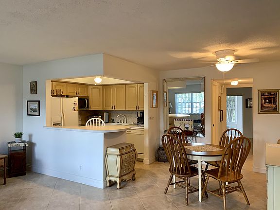 2nd image of 304 Sheffield M