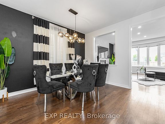 5th image of 155 Lily Pond St
