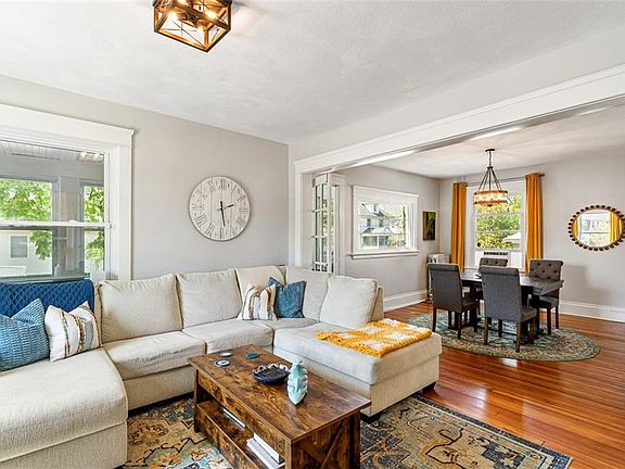 5th image of 53 Edgewood Ave