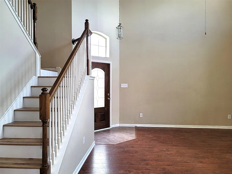 26319 Longview Creek Dr — Photo 17