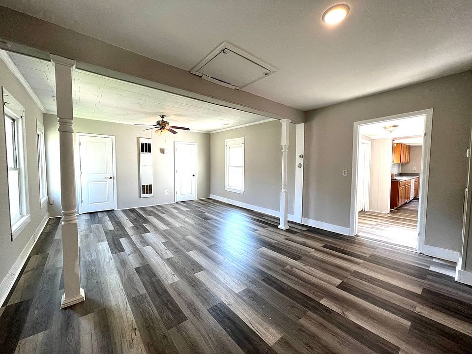 1st image of 418 W 5th Ave