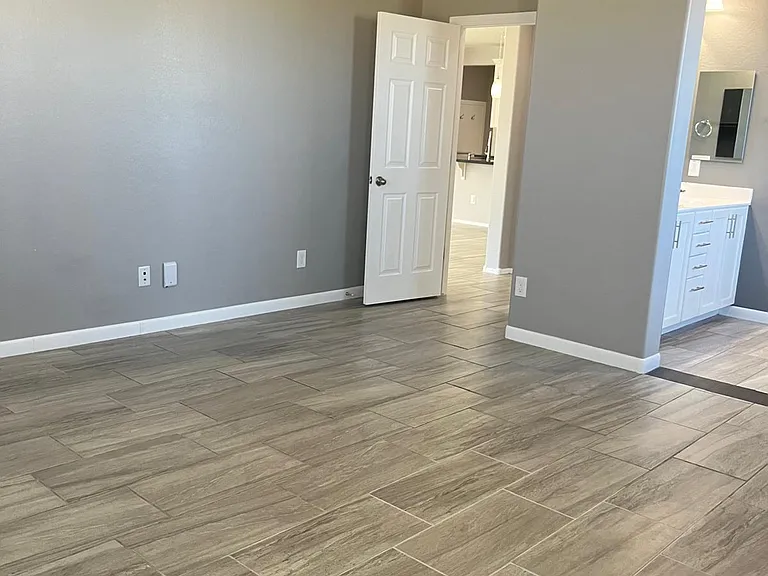 8503 W Peppertree Ln — Photo 15