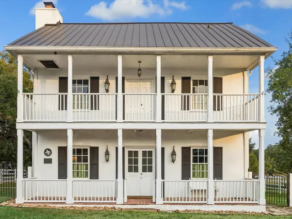 301 S Washington St, Round Top, TX 78954