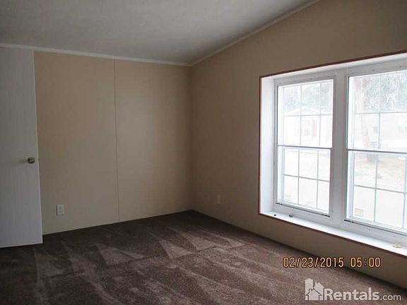 4th image of 1002 Regas Dr S