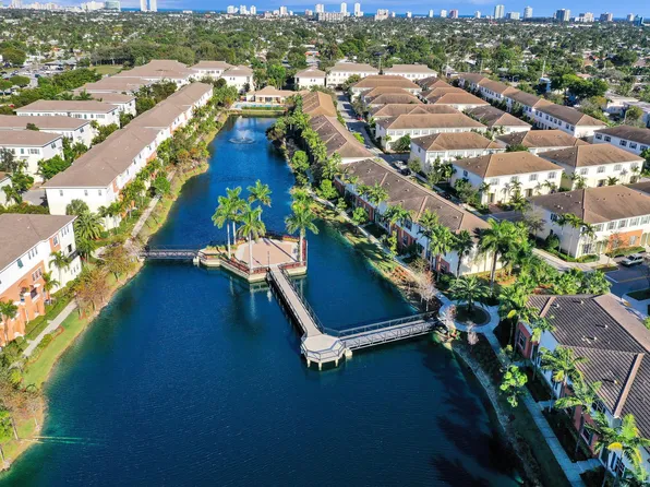 717 SW 2nd Drive, Pompano Beach, FL 33060