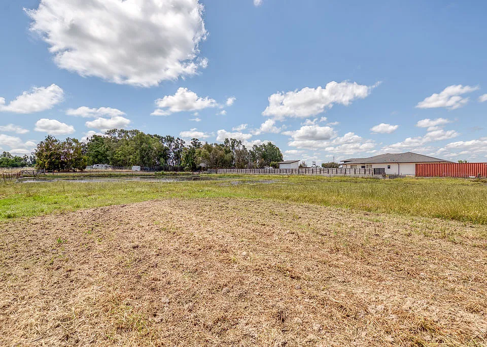 22168 E Milton Rd