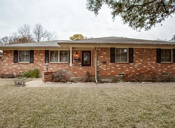 2nd image of 818 Northlake Dr