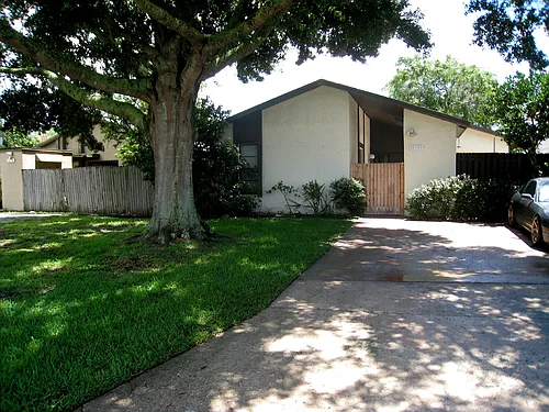 10705 Meadowglen Ln Photo 1