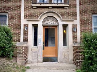 3070 N Oakland Ave APT B, Milwaukee, WI 53211