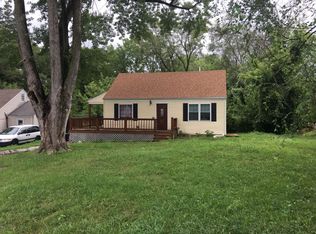3815 Meadow Ln, Kansas City, MO 64137