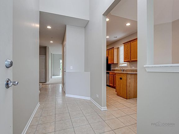 4th image of 707 Owl Creek Ln #707