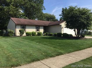1642 Robin Hood Dr, Lima, OH