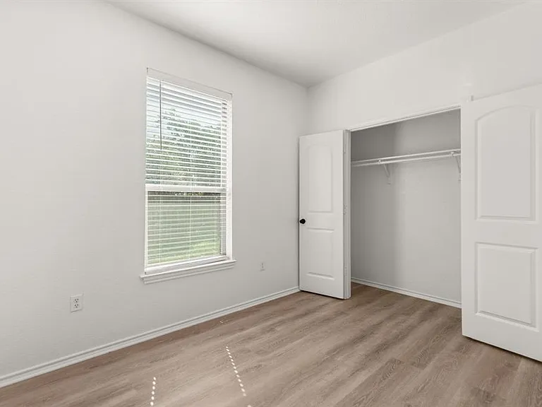 586 Creekside Cir #586 — Photo 6
