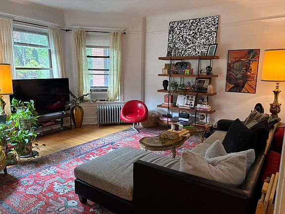 3rd image of 5117 S Kimbark Ave APT 2