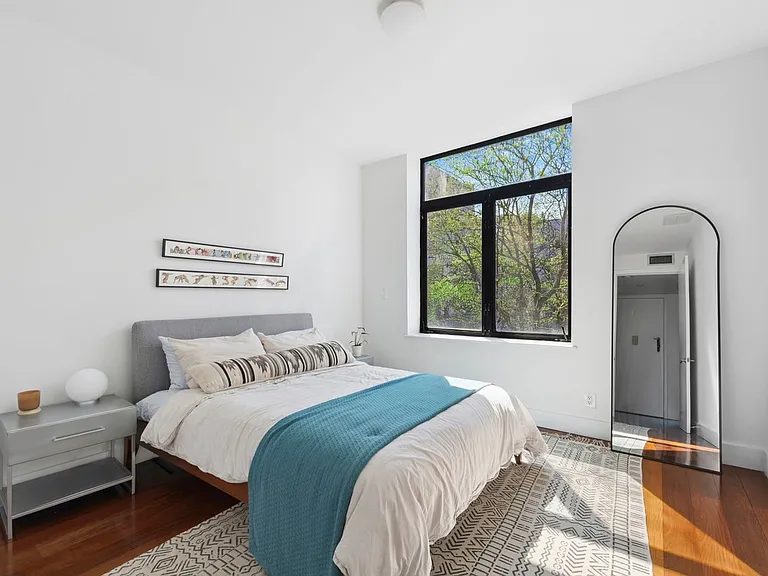 82 Adelphi St #3D — Photo 4