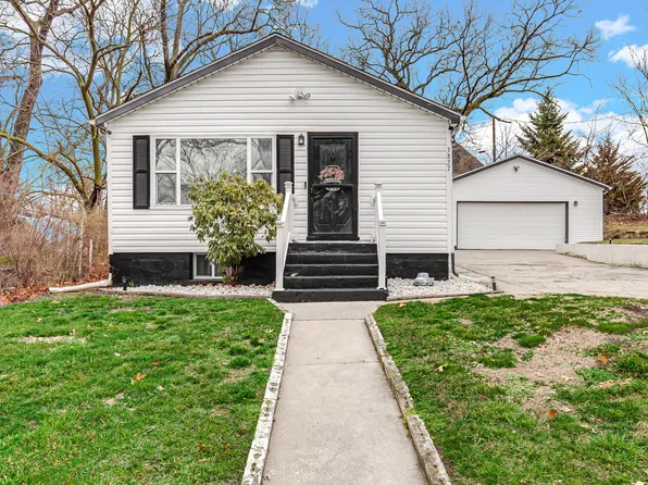 3827 Parker St, Hobart, IN 46342