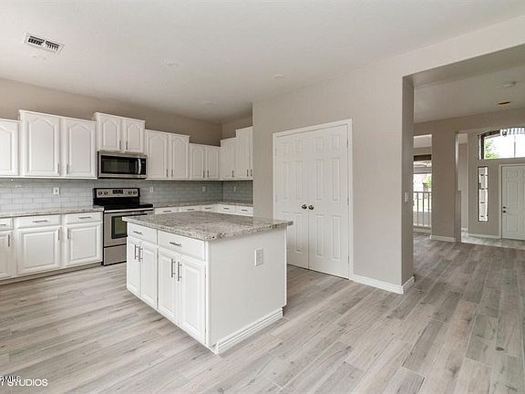 4th image of 4117 E Olive Ave
