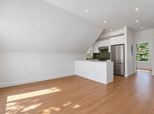 312 Daly Ave #7, Ottawa, ON K1N 6G7