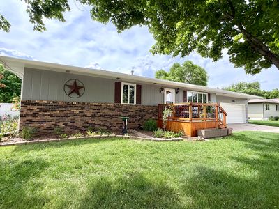 1785 Lawnridge Ave SE, Huron, SD, 57350
