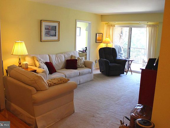 4th image of 5 Silverwood Cir APT 12