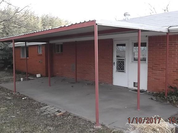 3rd image of 607 E Clay St